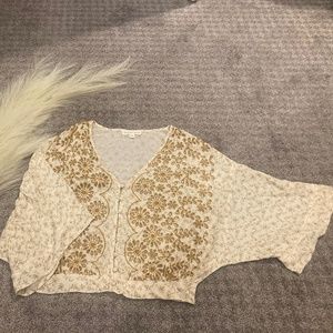 Love stitch flowy top